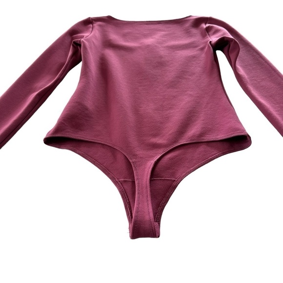 ABERCROMBIE & FITCH RASPBERRY PINK PONTE TRIANGLE NOTCH NECK BODYSUIT SMALL - Picture 5 of 14
